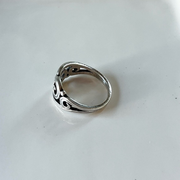 Retired James Avery Gentle Waves Ring  Size 7 - Picture 2 of 8